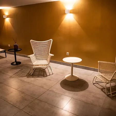 提斯扎维格塞格德酒店 酒店 4*